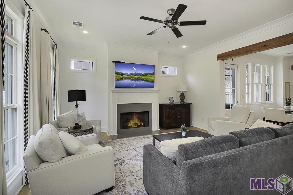 2052 Verte Drive Baton Rouge, LA 70808 - Photo 6 of 24 Living room