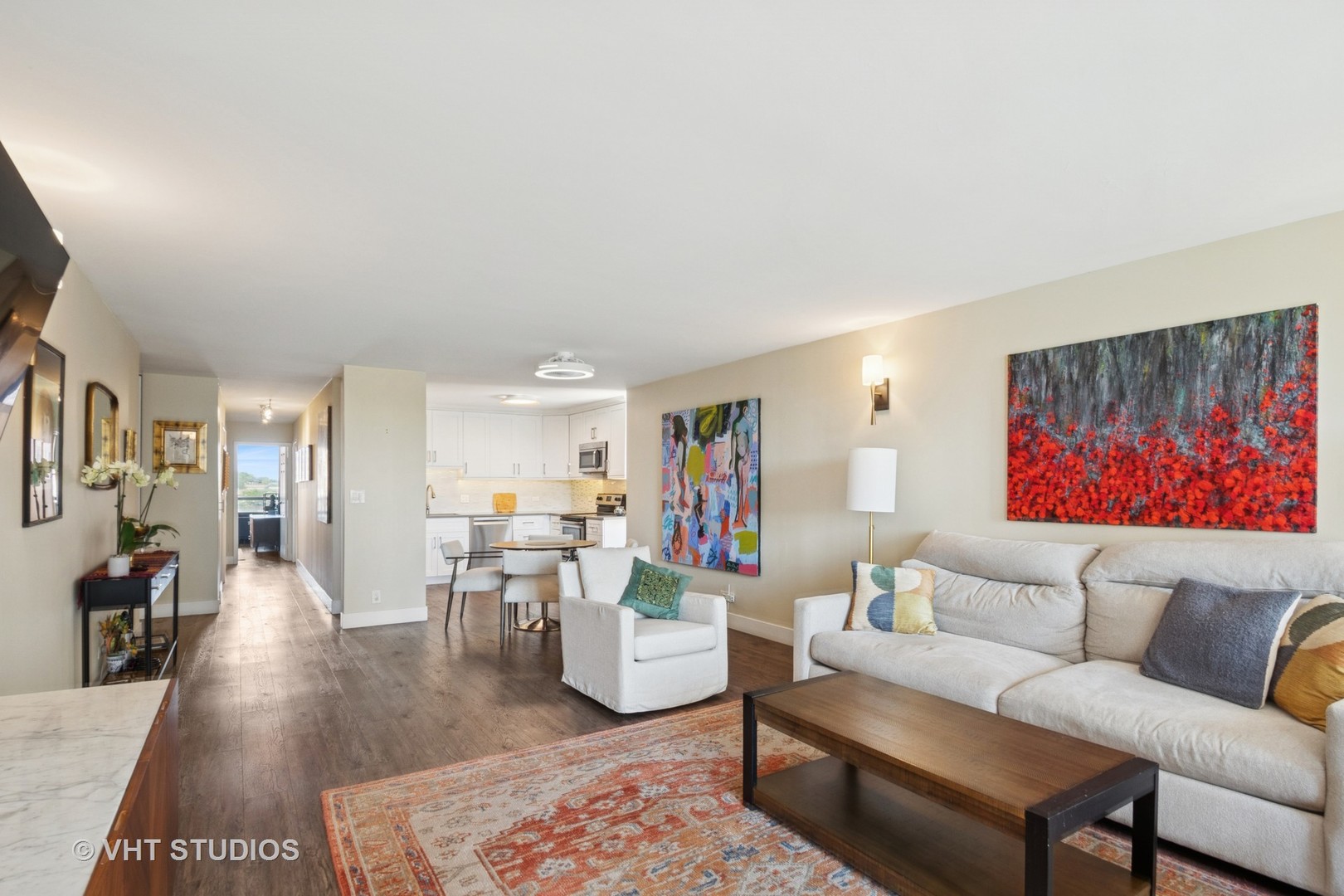 3150 North Sheridan Road, Unit 5A Chicago, IL 60657 - Photo 8 of 34 a living room with furniture and wooden floor
