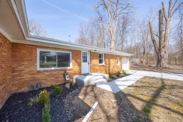 $339,900 | 5424 Oakville Waltz Road, New Boston, MI 48164