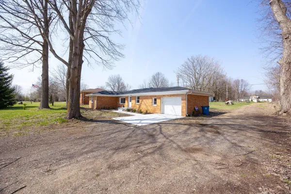 $339,900 | 5424 Oakville Waltz Road, New Boston, MI 48164