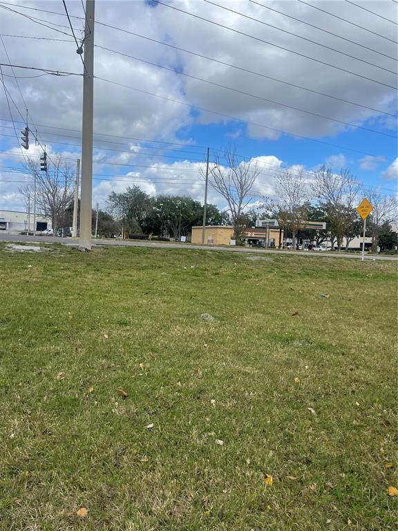 4412 Silver Star Road Orlando, FL 32808 - Photo 3 of 4 a view of a city