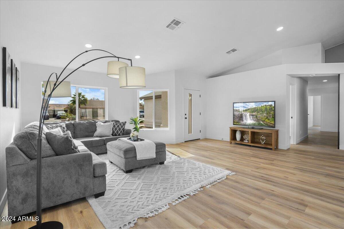 7740 West Calavar Road Peoria, AZ 85381 - Photo 5 of 42 05-QVB09344