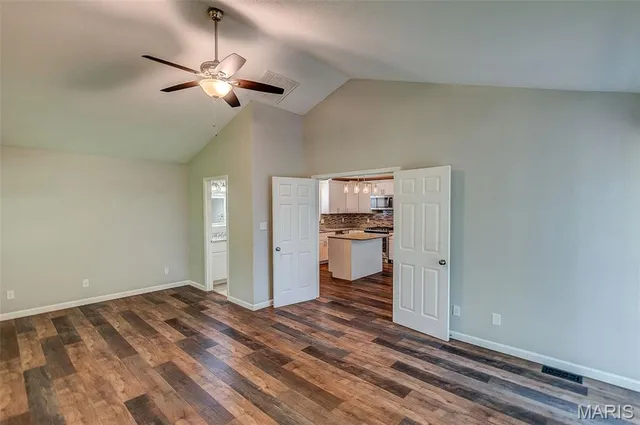 $275,000 | 25 Clark Drive, Fairview Heights, IL 62208