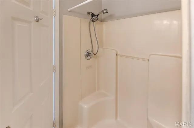 $275,000 | 25 Clark Drive, Fairview Heights, IL 62208