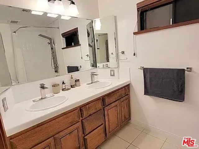 $5,000 | 16913 Bassett Street, Van Nuys, CA 91406