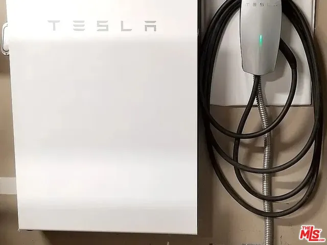 $5,000 | 16913 Bassett Street, Van Nuys, CA 91406