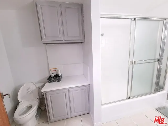 $5,000 | 16913 Bassett Street, Van Nuys, CA 91406