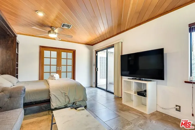 $5,000 | 16913 Bassett Street, Van Nuys, CA 91406