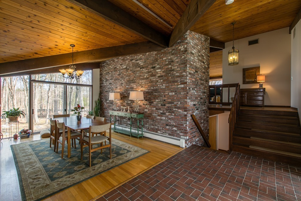 53 Silver Hill Road Concord, MA 01742 - Photo 4 of 28 Gallery Image 4
