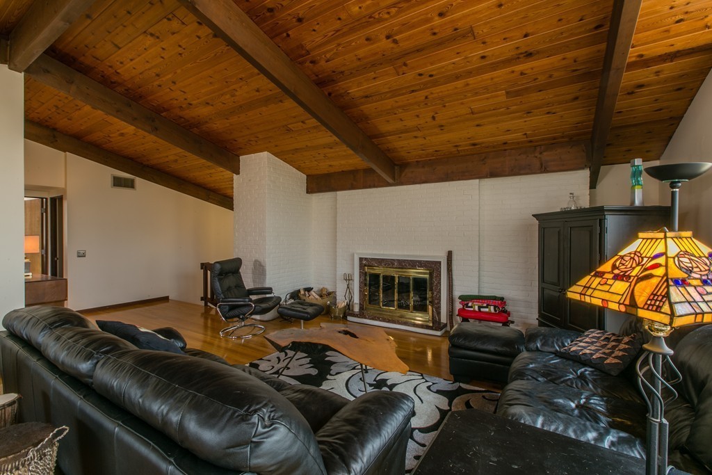 53 Silver Hill Road Concord, MA 01742 - Photo 7 of 28 Gallery Image 7