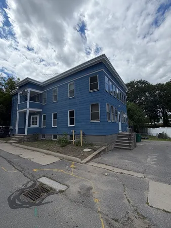 $2,350 | 76 Heywood Street, Unit 2, Fitchburg, MA 01420