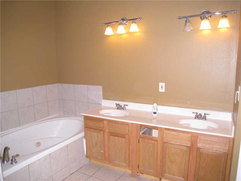126 Spartan Loop Slidell, LA 70458 - Photo 8 of 12 Gallery Image 8