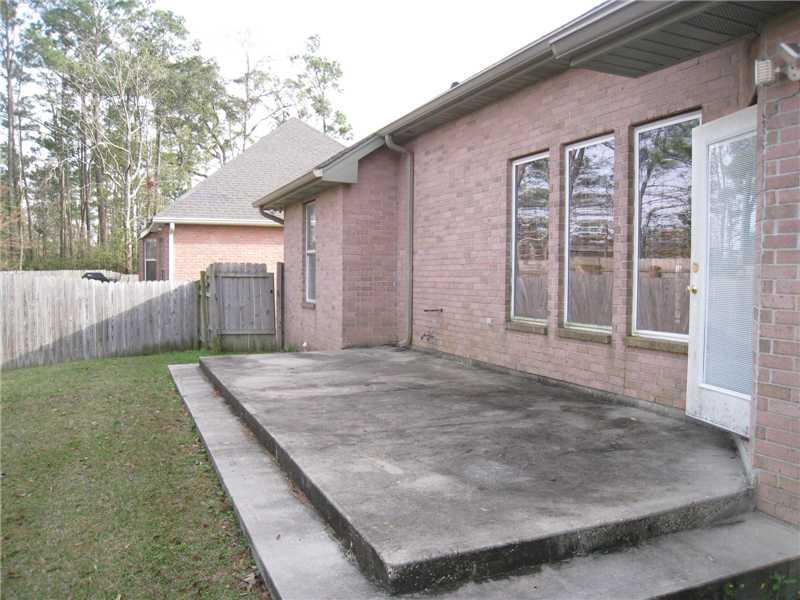 126 Spartan Loop Slidell, LA 70458 - Photo 10 of 12 Gallery Image 10