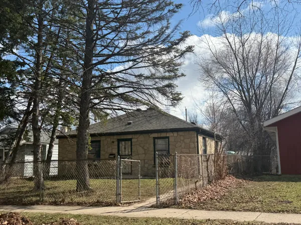 $99,900 | 5858 North 80th Street, Milwaukee, WI 53218