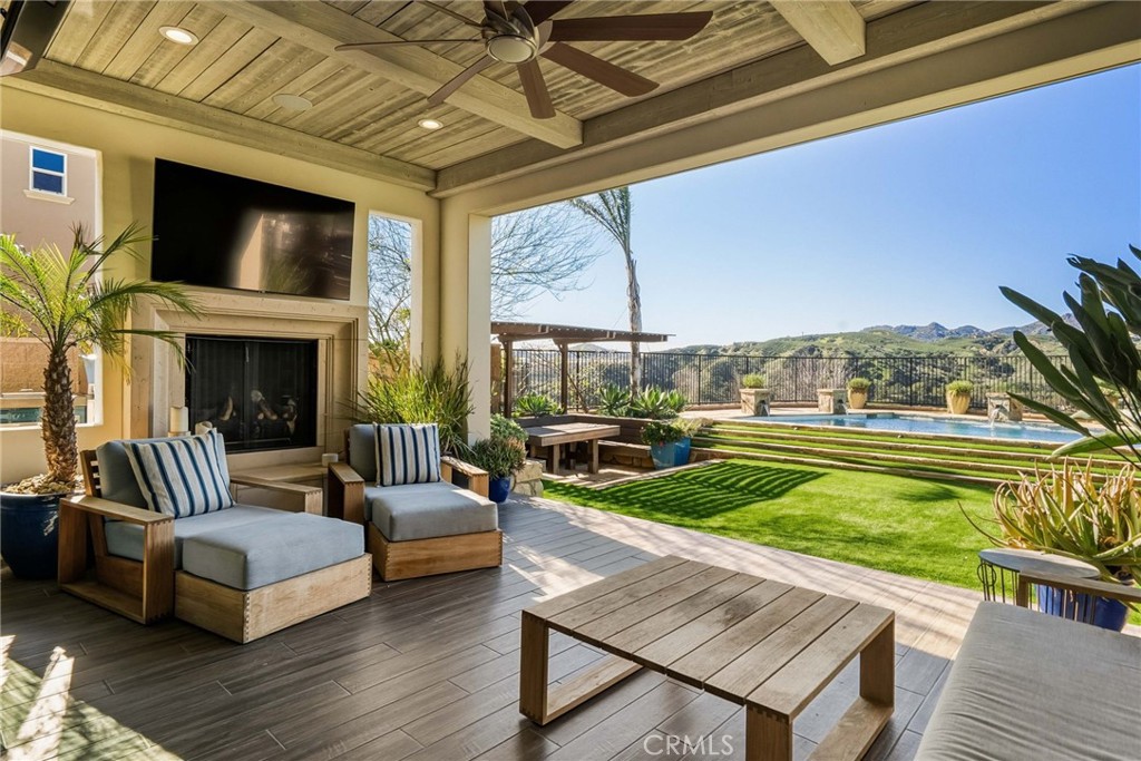 11937 Ancona Way Porter Ranch, CA 91326 - Photo 12 of 49