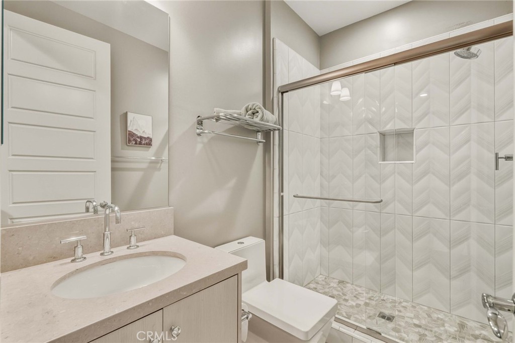 11937 Ancona Way Porter Ranch, CA 91326 - Photo 23 of 49