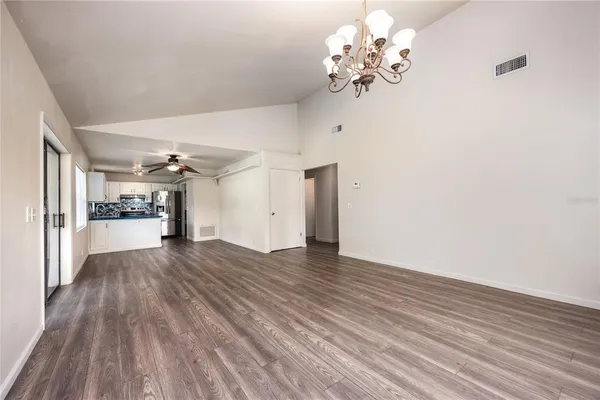 $639,000 | 131 Riley Lake Drive, Hawthorne, FL 32640