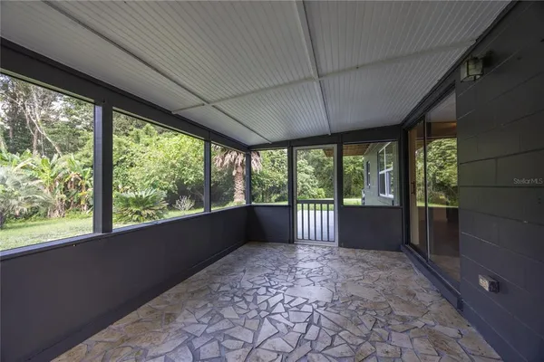 $639,000 | 131 Riley Lake Drive, Hawthorne, FL 32640