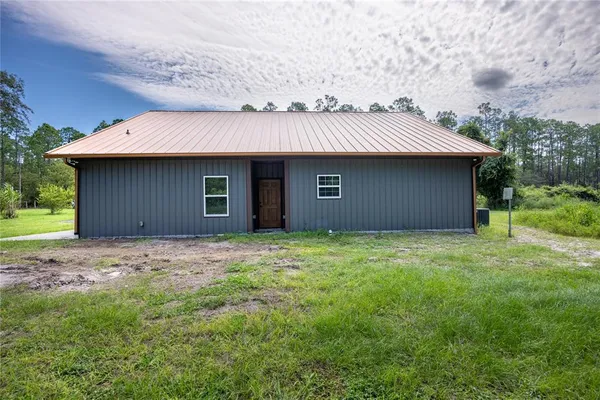 $639,000 | 131 Riley Lake Drive, Hawthorne, FL 32640