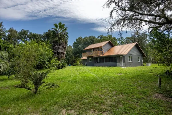 $639,000 | 131 Riley Lake Drive, Hawthorne, FL 32640