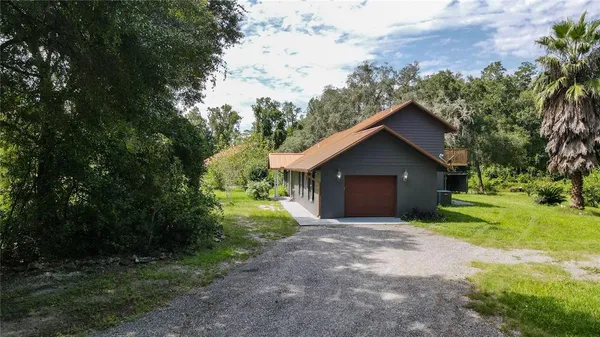 $639,000 | 131 Riley Lake Drive, Hawthorne, FL 32640