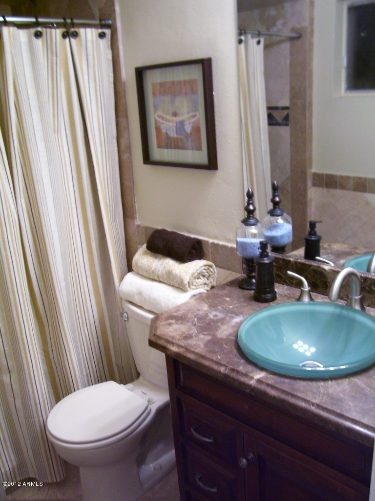 2301 East Greenway Road Phoenix, AZ 85022 - Photo 13 of 22 Master Bathroom
