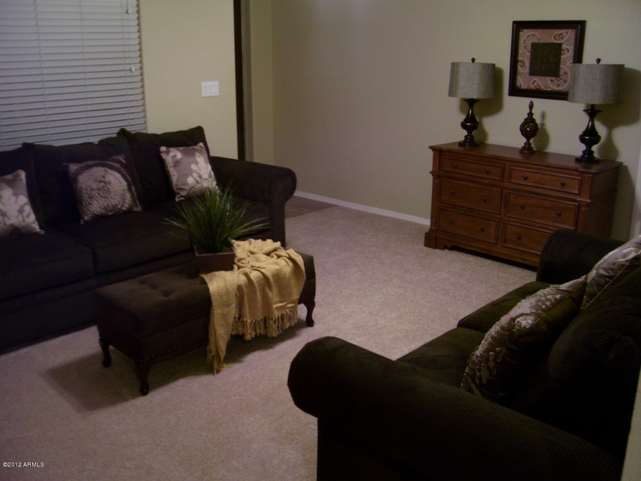 2301 East Greenway Road Phoenix, AZ 85022 - Photo 4 of 22 Living Room looking toward entry