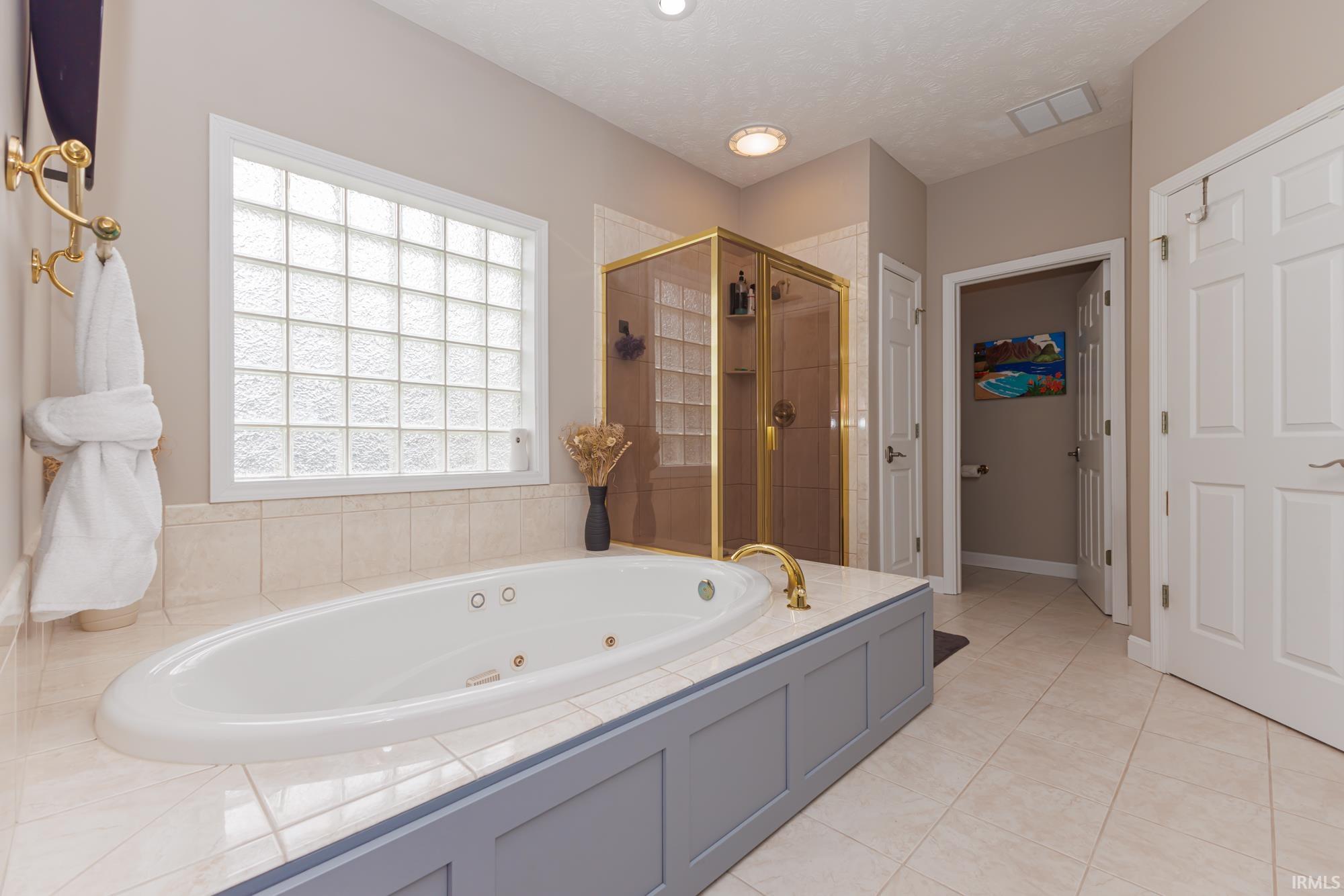 5108 West Pineridge Road Muncie, IN 47304 - Photo 12 of 36