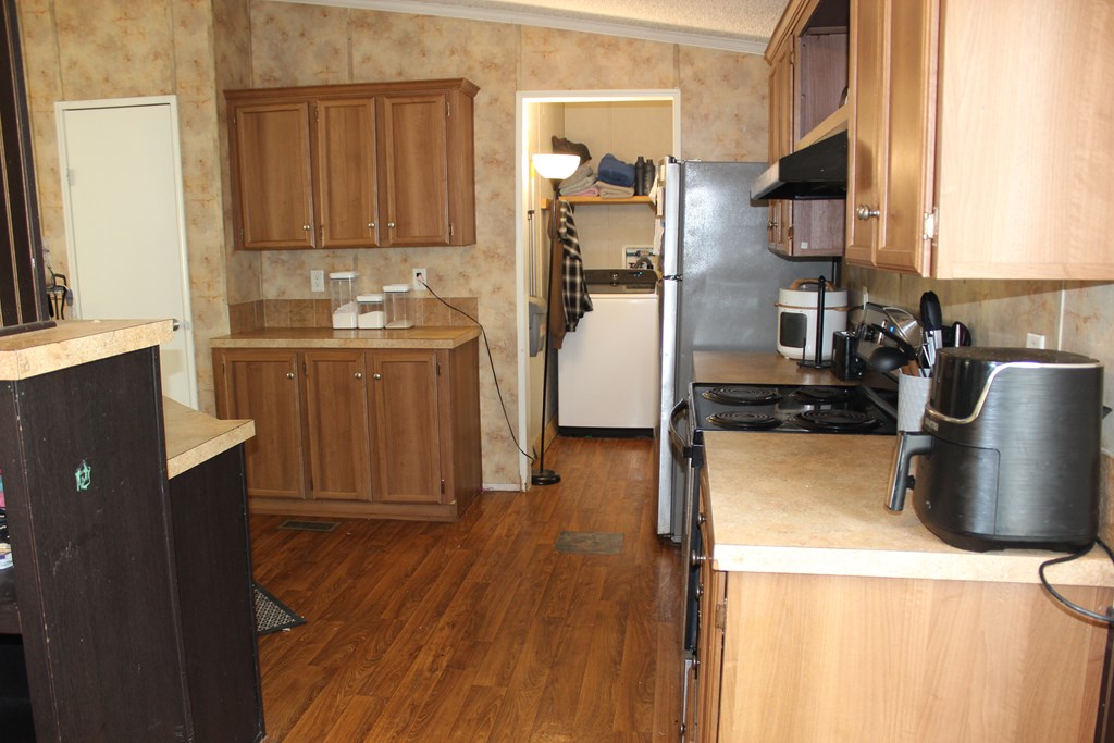 159 Annie Lane East Center Point, TX 78010 - Photo 4 of 18