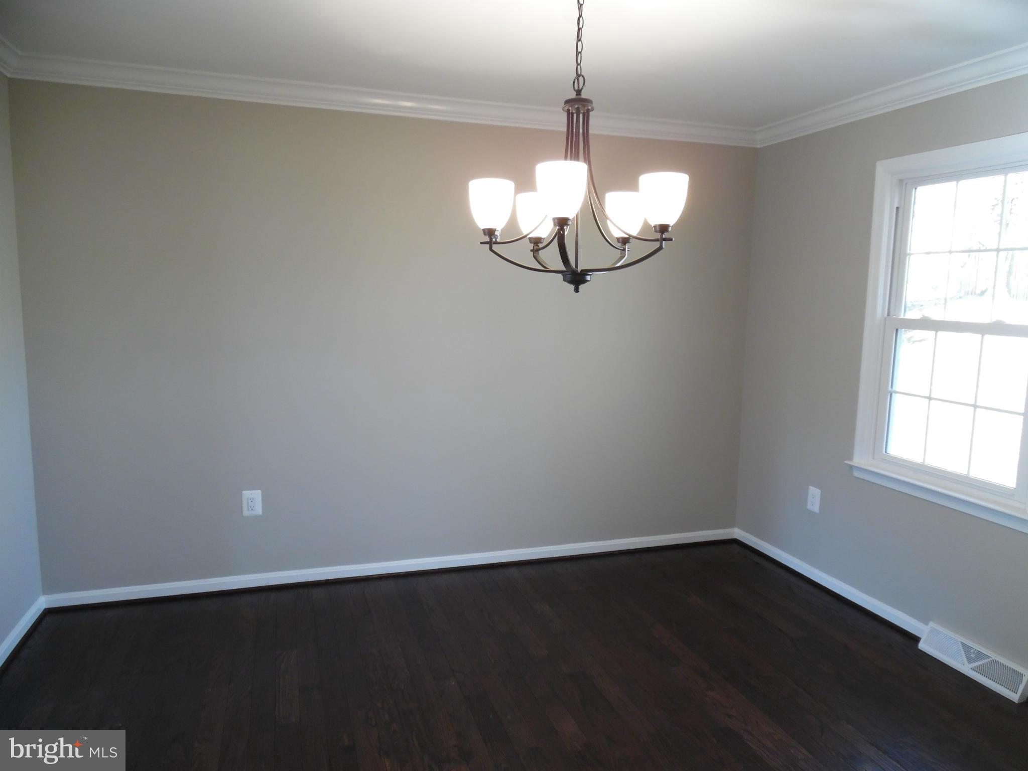 8804 Shadowlake Way Springfield, VA 22153 - Photo 4 of 23 Dining Room