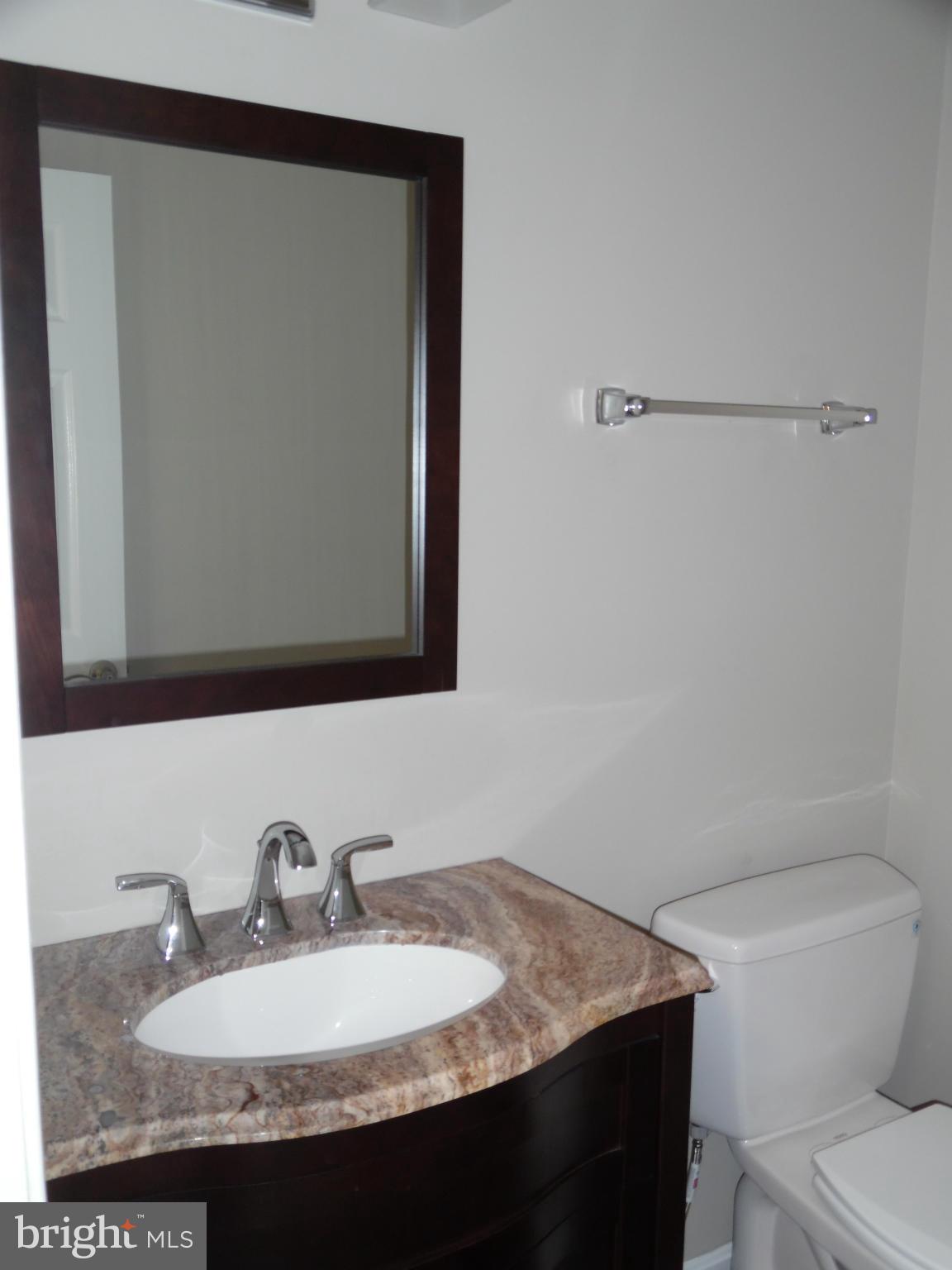 8804 Shadowlake Way Springfield, VA 22153 - Photo 5 of 23 Main Level Powder Room