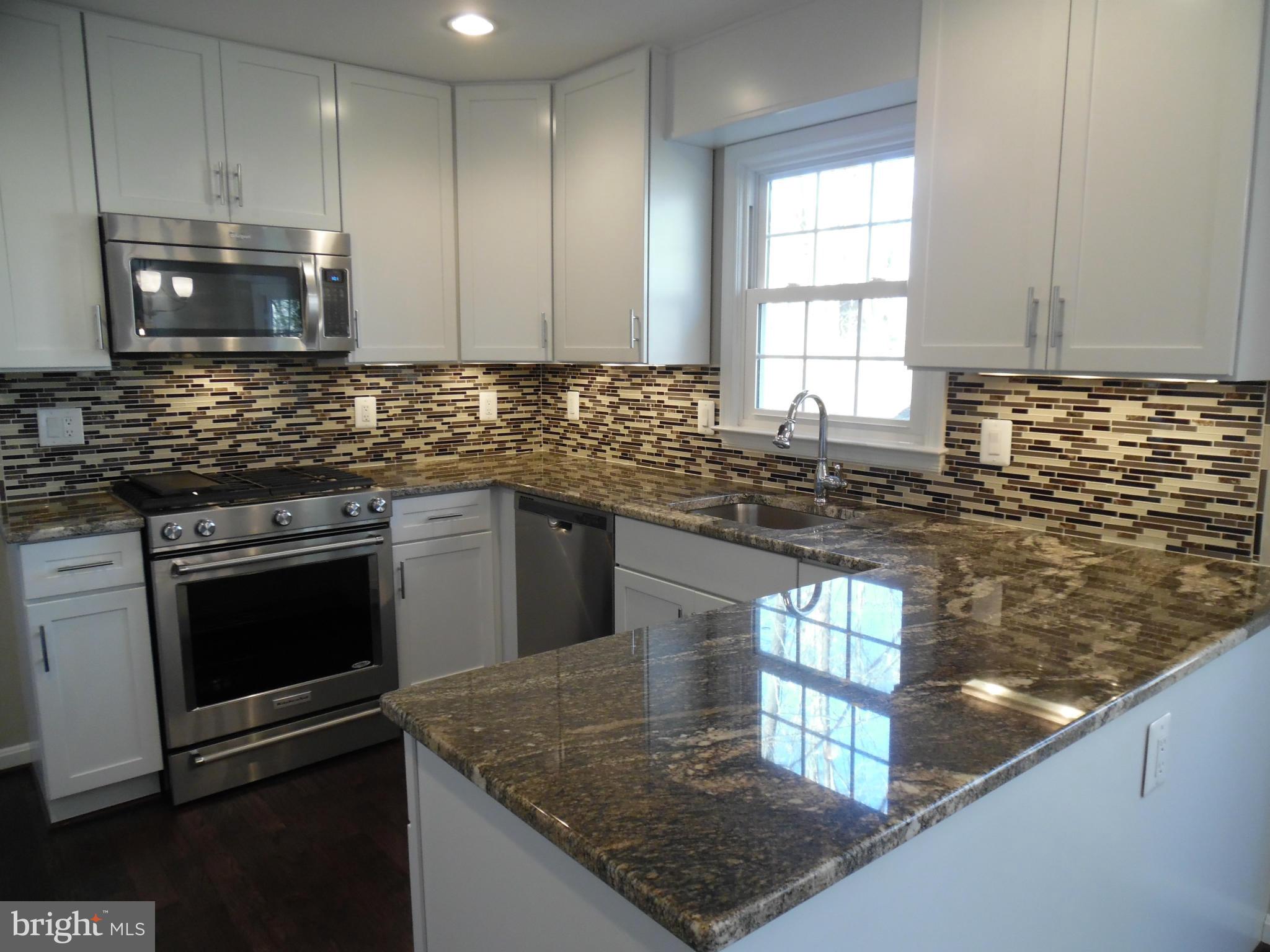 8804 Shadowlake Way Springfield, VA 22153 - Photo 7 of 23 Kitchen