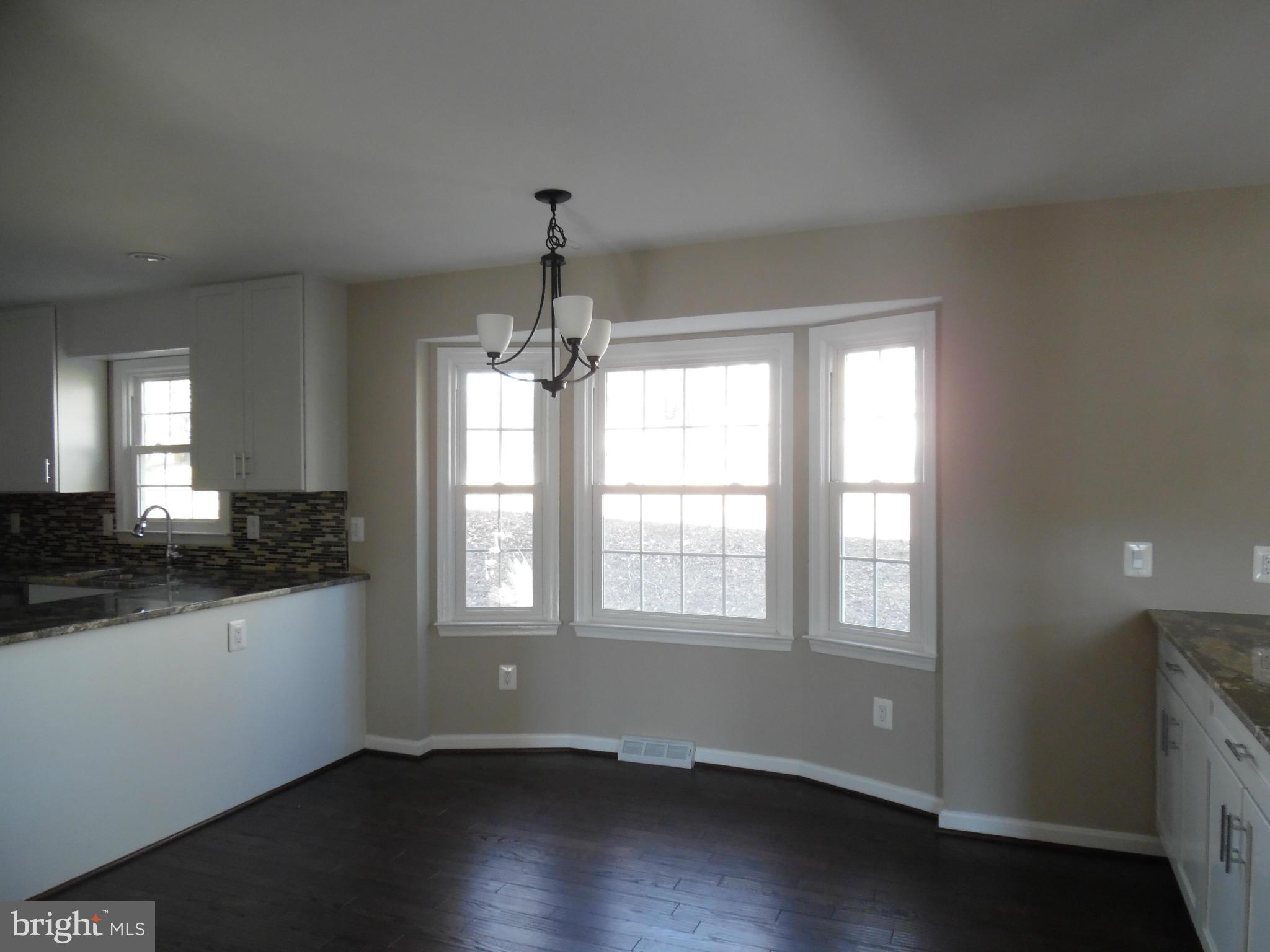 8804 Shadowlake Way Springfield, VA 22153 - Photo 8 of 23 Breakfast Area