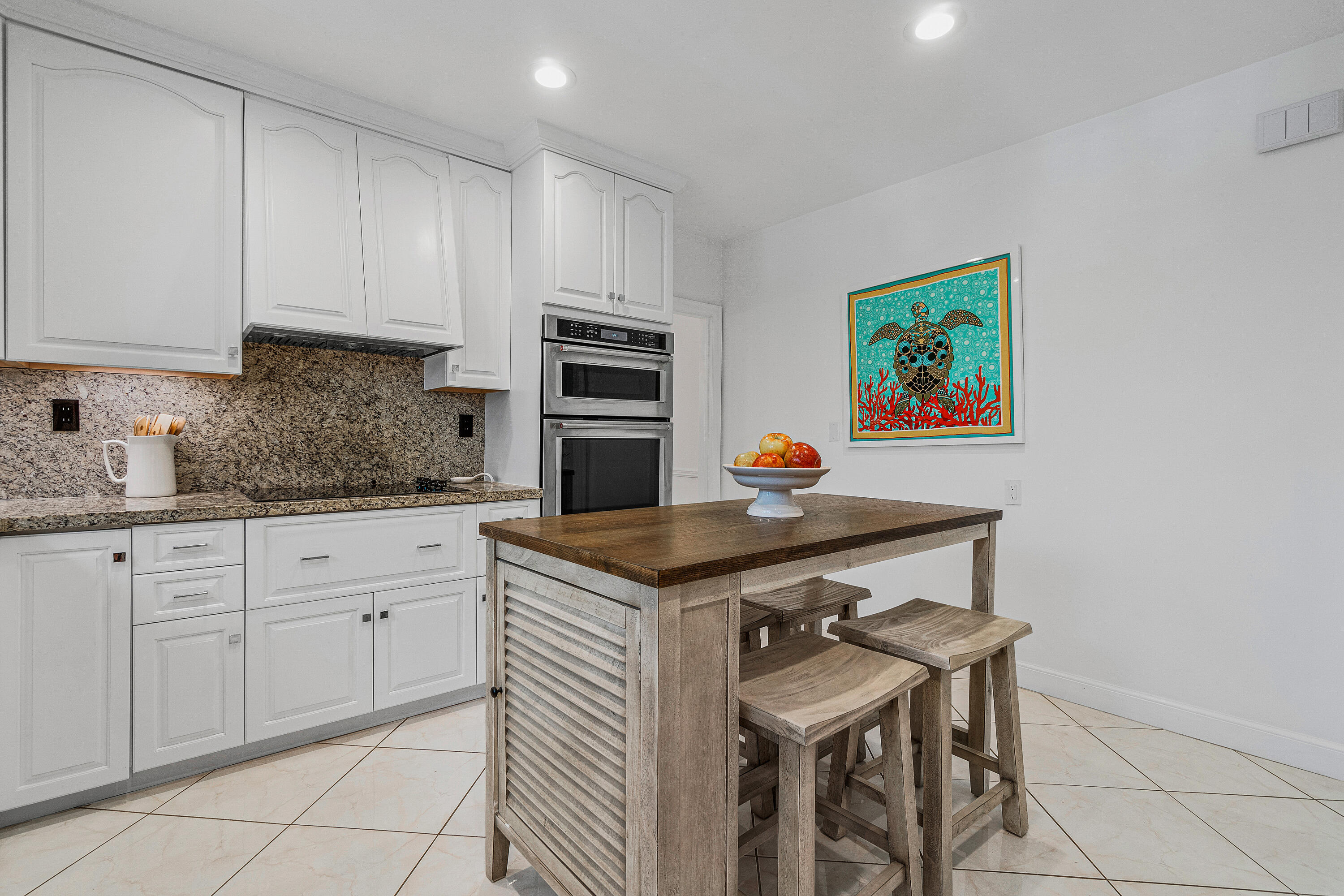 241 List Road Palm Beach, FL 33480 - Photo 26 of 62 Kitchen