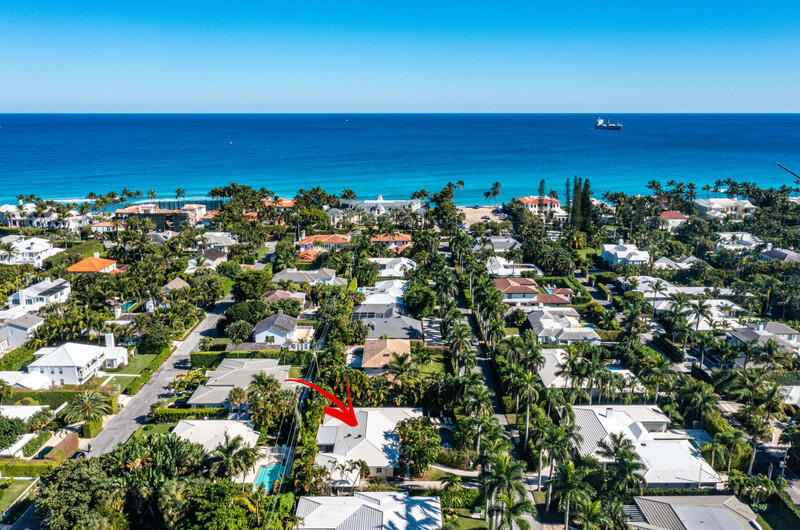 241 List Road Palm Beach, FL 33480 - Photo 9 of 62 Quiet Mid -Block Location