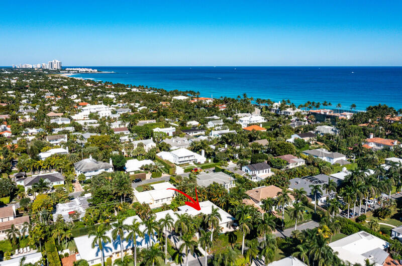 241 List Road Palm Beach, FL 33480 - Photo 10 of 62 Walk the beach to the inlet