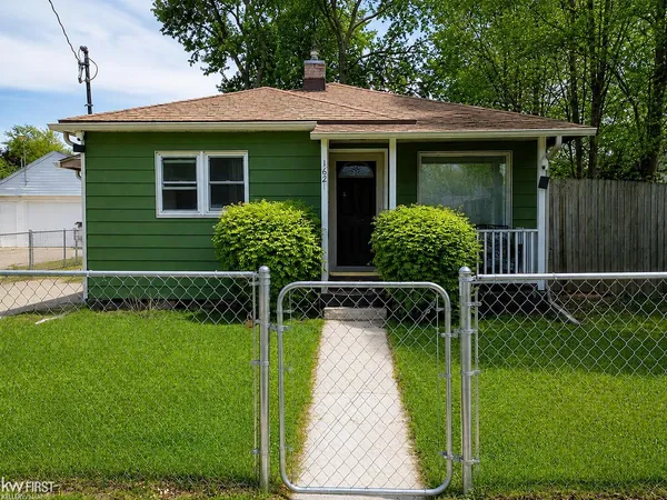 $1,150 | 1621 Stocker Avenue, Flint, MI 48503