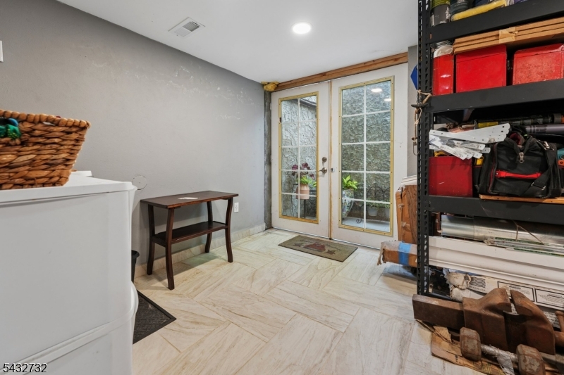 371 Raleigh Road Rahway, NJ 07065 - Photo 21 of 30