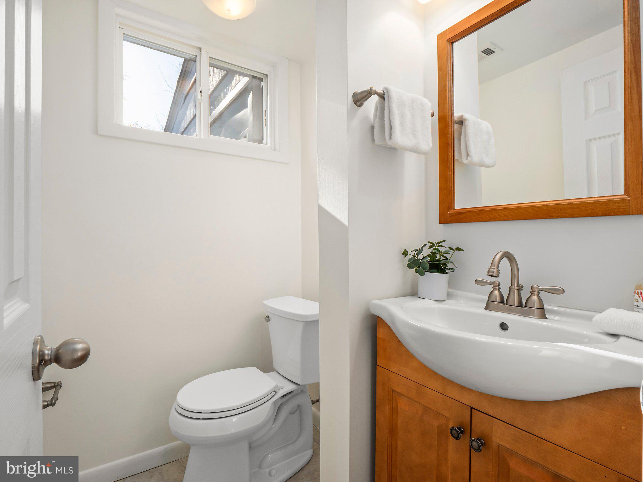 11210 Bybee Street Silver Spring, MD 20902 - Photo 36 of 50