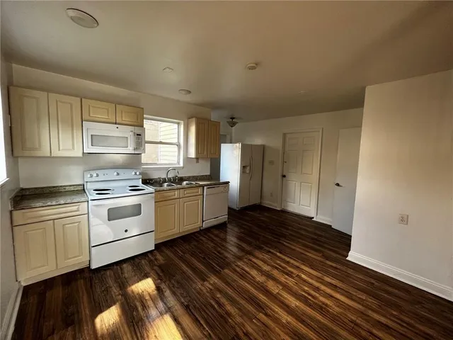 $1,250 | 4824 4th Street, Unit A, Marrero, LA 70072