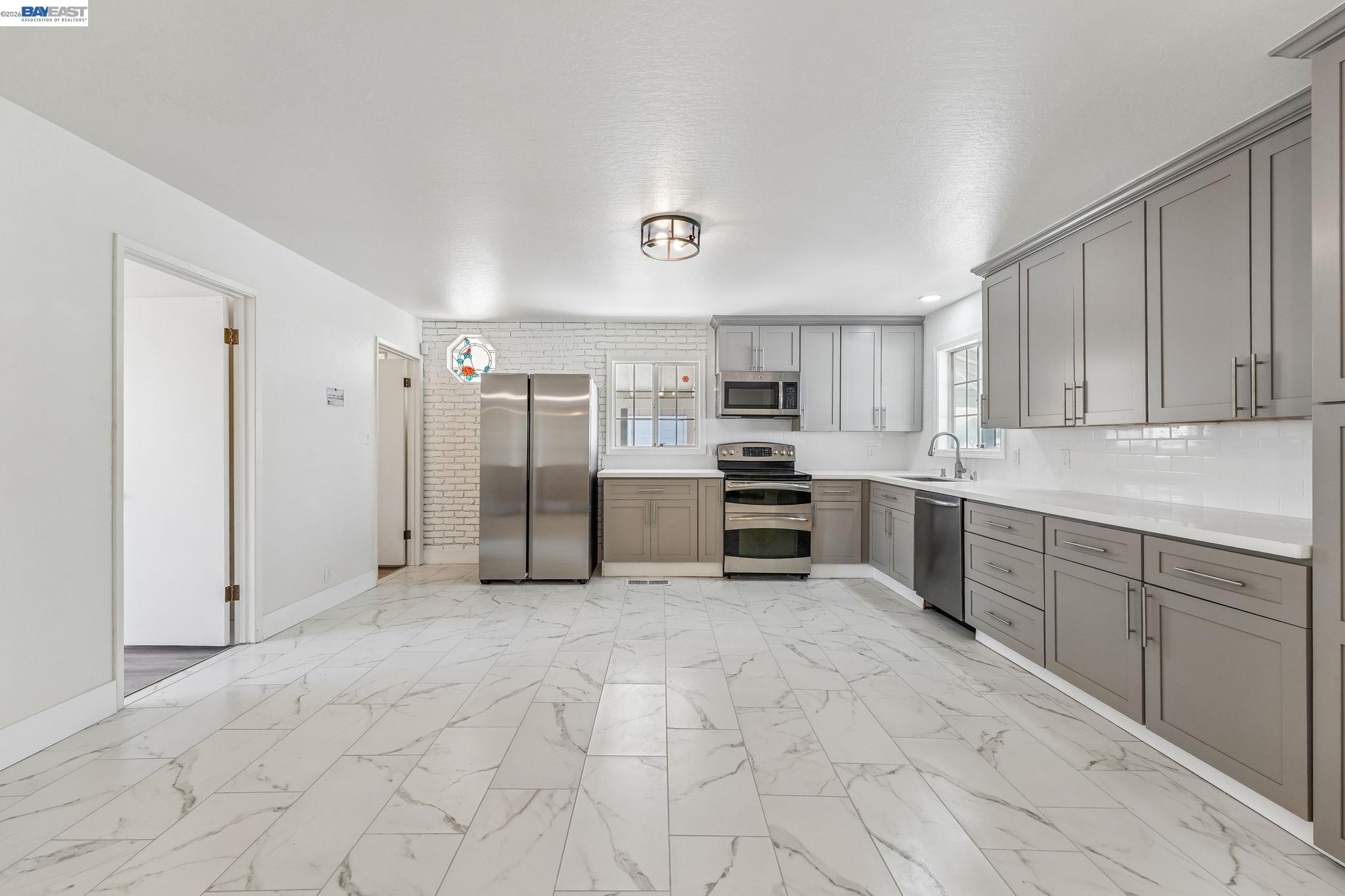 16881 North Midway Road Tracy, CA 95377 - Photo 7 of 69