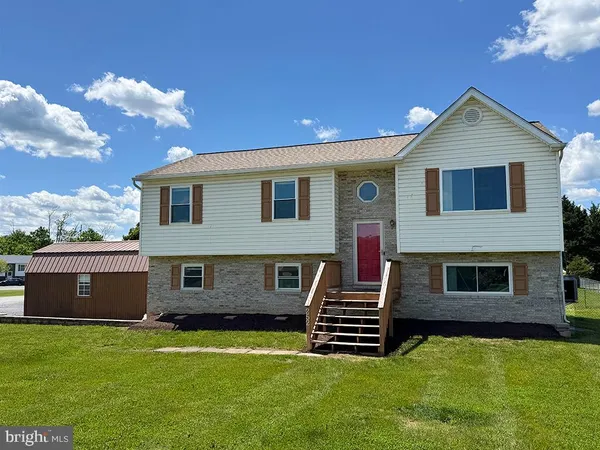 $369,900 | 252 Wise Avenue, Strasburg, VA 22657