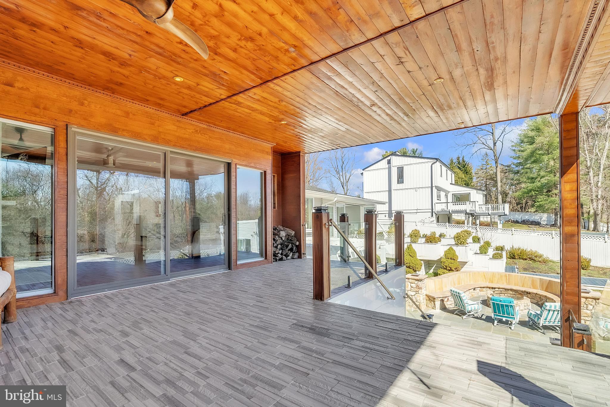 14933 Wellwood Road Silver Spring, MD 20905 - Photo 15 of 50 Spacious outdoor retreat with scenic views.