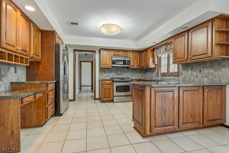 5 Darnay Road Morristown, NJ 07960 - Photo 8 of 38