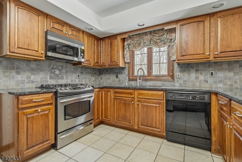 5 Darnay Road Morristown, NJ 07960 - Photo 9 of 38