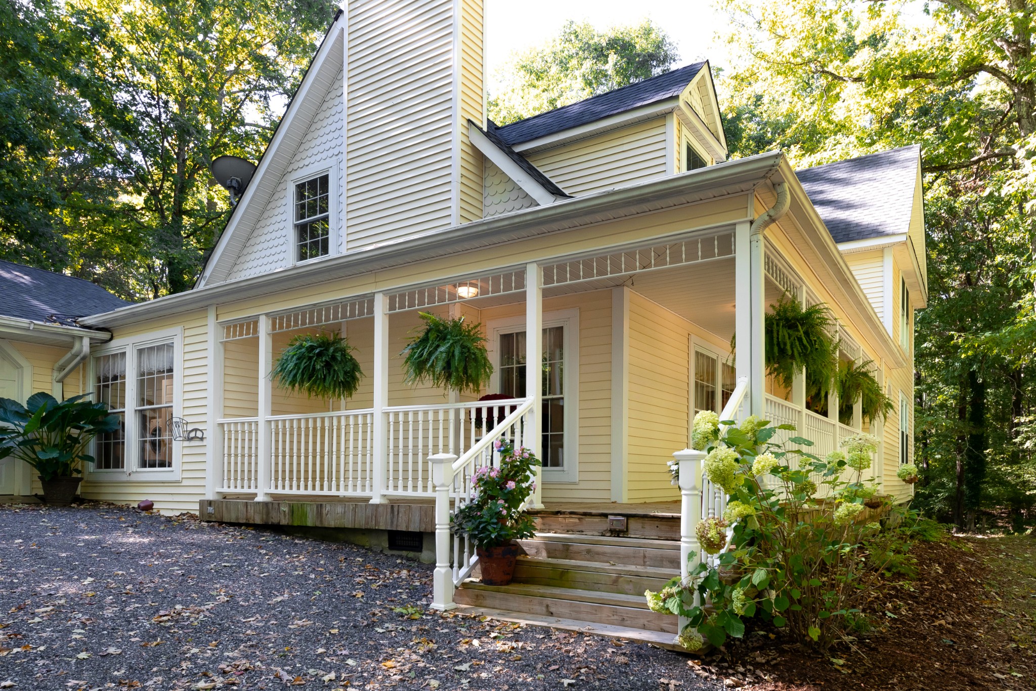 634 Murrell Road Dickson, TN 37055 - Photo 11 of 46 a view of a house with backyard and sitting area