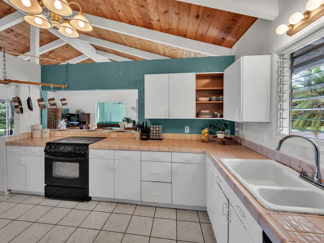 $1,475,000 | 73-4430 Nehiwa Street, Kailua-Kona, HI 96740