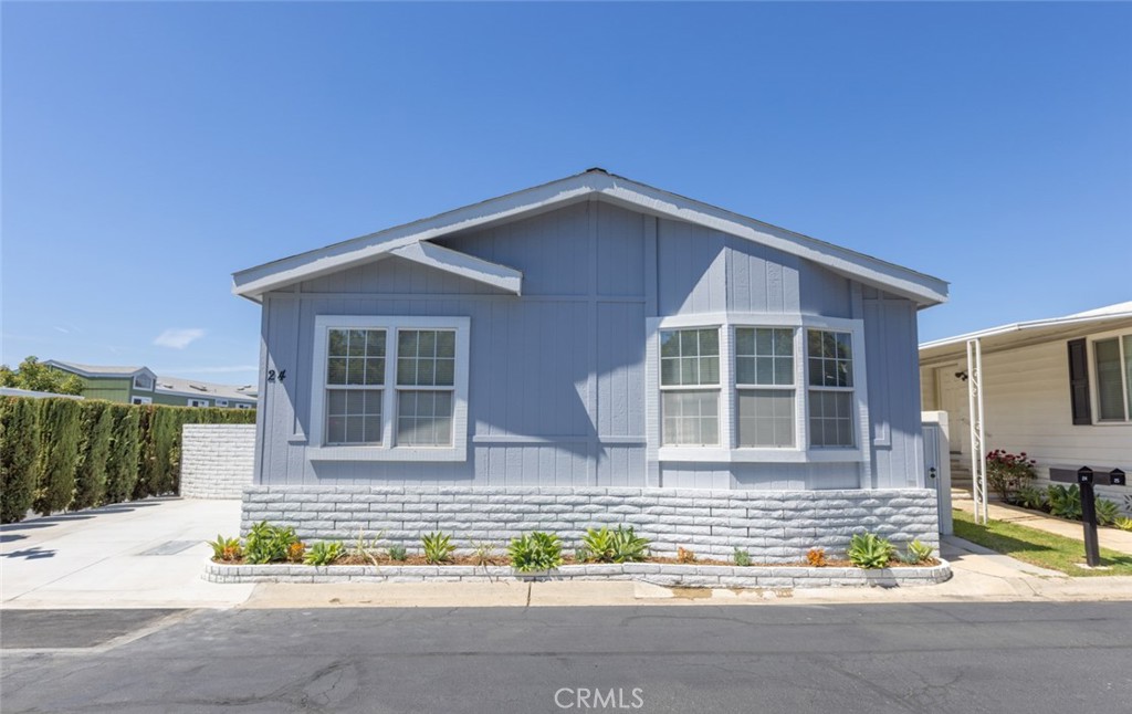 23301 Ridge Rte Drive, Unit 24 Laguna Hills, CA 92653 - Photo 2 of 41 Gallery Image 2