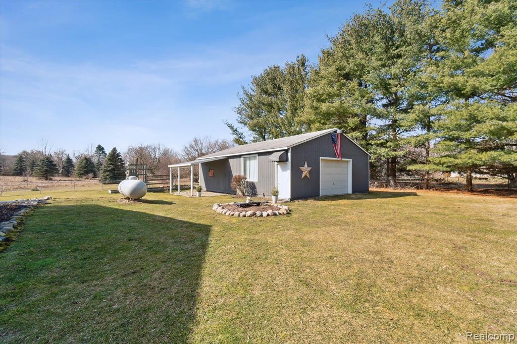 10845 Byron Road Fowlerville, MI 48836 - Photo 28 of 31