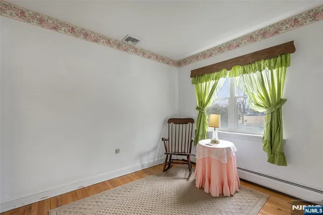 $589,000 | 27-10 Urban Place, Fair Lawn, NJ 07410